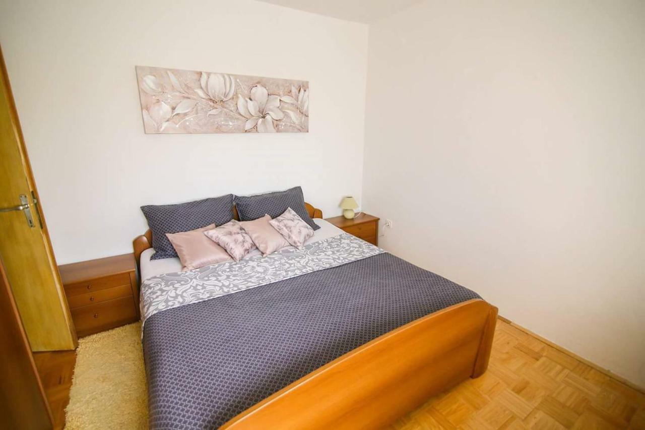 Kuca Za Odmor Luca Apartment โพเซดารเย ภายนอก รูปภาพ