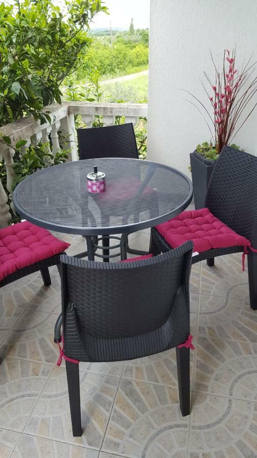 Kuca Za Odmor Luca Apartment โพเซดารเย ภายนอก รูปภาพ