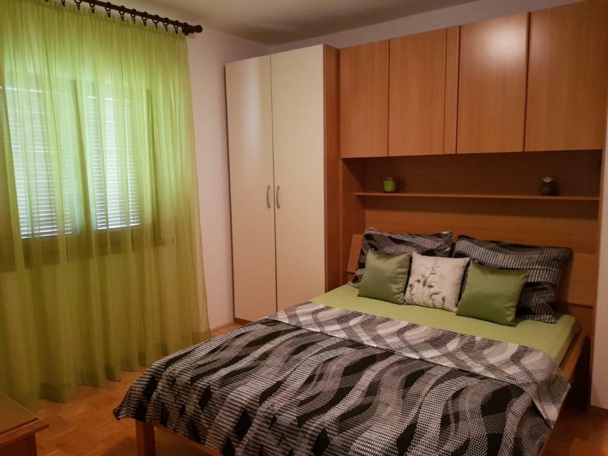 Kuca Za Odmor Luca Apartment โพเซดารเย ภายนอก รูปภาพ